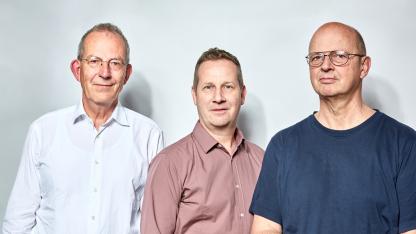 Führen die Aidshilfe Niedersachsen Landesverband e.V. (AHN) als ehrenamtlicher Vorstand (v.li.): Jürgen Hoffmann, Dr. med. Christian Wichers und Prof. Dr. med. Matthias Stoll. (Foto: Hannappel/AHN)